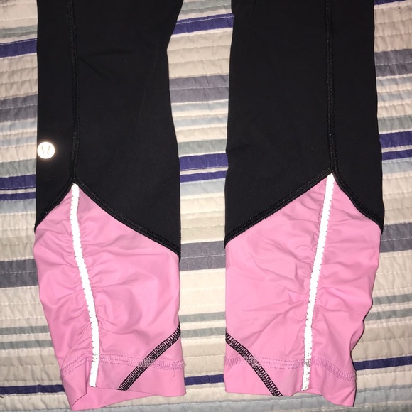 Lululemon slightly cropped leggings - Picture 3 of 3